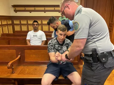 “​Skrivališče”​ je razkril napadeni