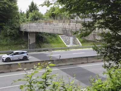 Ta mesec začetek del na nadhodih