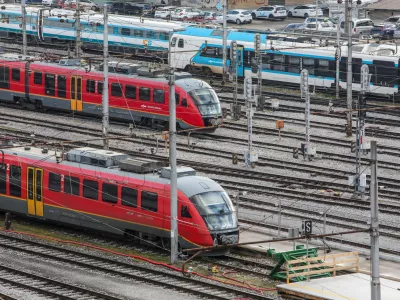 Zamujena priložnost: hitra železniška proga je še zelo oddaljena