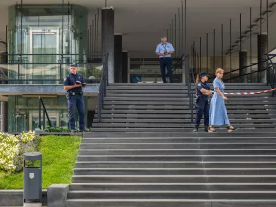 Zagreb, grožnja z bombo, mestna uprava. Foto: Pixsell