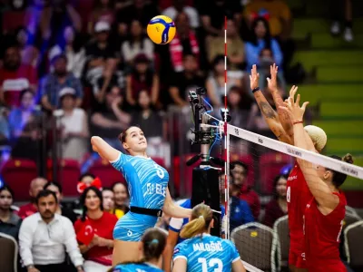 Slovenska ženska odbojkarska reprezentanca, Slovenija, Turčija