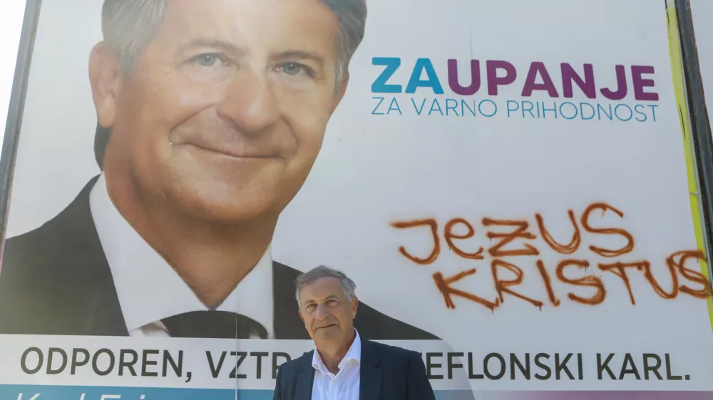 25.08.2025 - Karel Erjavec - ZAUPANJE - stranka - volilni plakat - jumbo plakat izjava za medije predsednika stranke Zaupanje Karla Erjavca ob zagonu plakatne kampanje, na kateri bo predstavil pomen gesla, ključne vrednote in nadaljnje korake strankeFoto: Luka Cjuha