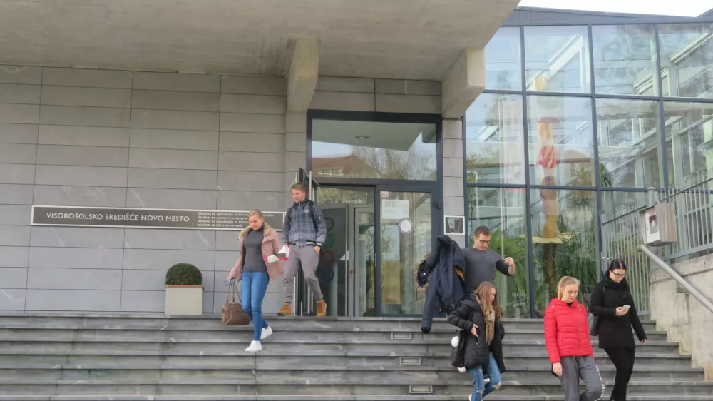 Projekt, ki je v času Janše sprožil proteste, v času Goloba napreduje tišje in hitreje