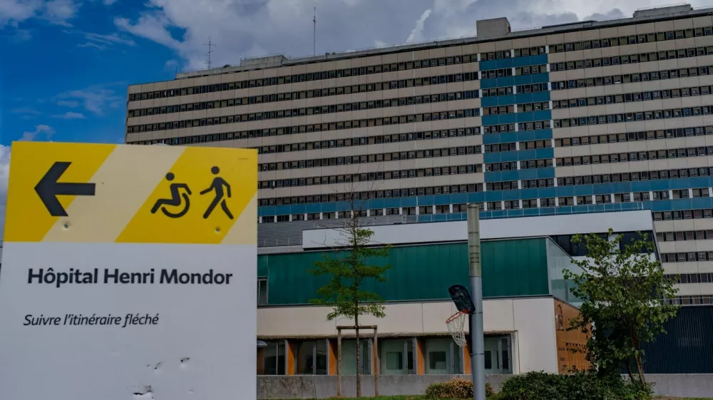 Image: 1026812327, License: Rights-managed, Restrictions: Usage restrictions: Advertising and promotion,Commercial electronic,Consumer goods,Direct mail and brochures,Indoor display,Internal business usage,Personal use, Model Release: no