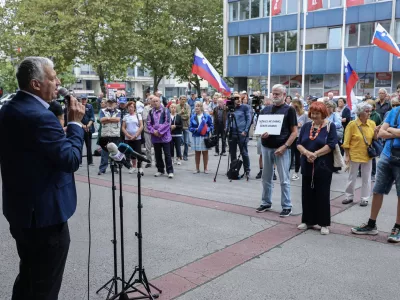 Aleš Primc- 04.09.2025 - Shod proti Jankovićevi gradnji nevarne garažne hiše pod Ljubljansko tržnico//FOTO: Jaka Gasar