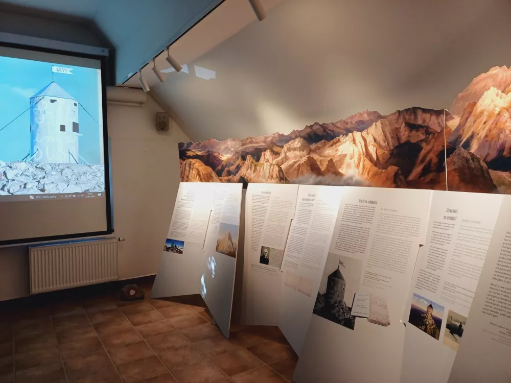 Poklon najvišje stoječemu državnemu spomeniku