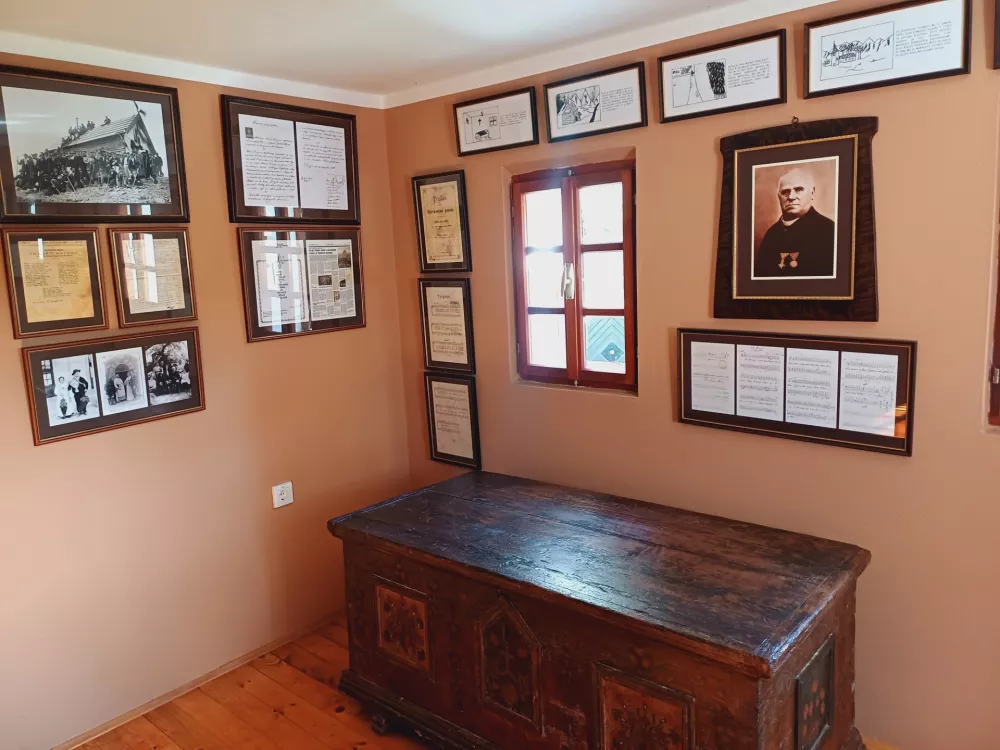 Poklon najvišje stoječemu državnemu spomeniku