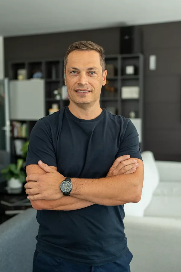 Thomas Mori, podjetje Fridro