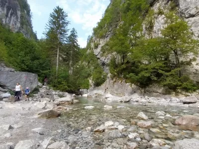 Krniška soteska je impresivna naravna znamenitost na avstrijskem Koroškem v dolini Zilja, le nekaj kilometrov južno od Šmohorja.