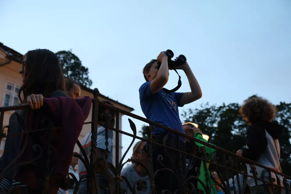 Najbolj vztrajni so dočakali tanjšanje oblačnosti. / Foto: Jaka Gasar
