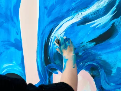 domišljija pri razvoju otrok ostaja podcenjena,