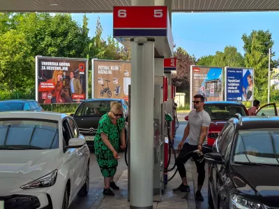 12.06.2025 - Petrol - Bencinska črpalka - točenje goriva - bencinFoto: Luka Cjuha
