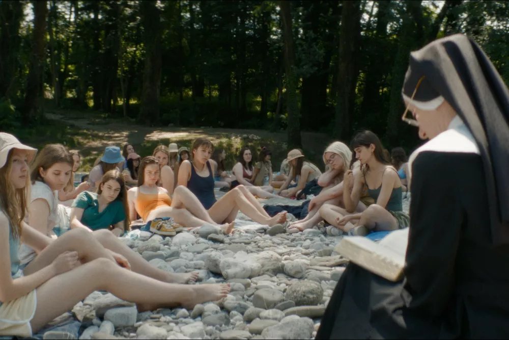 Kaj ti je deklica Urška Djukić