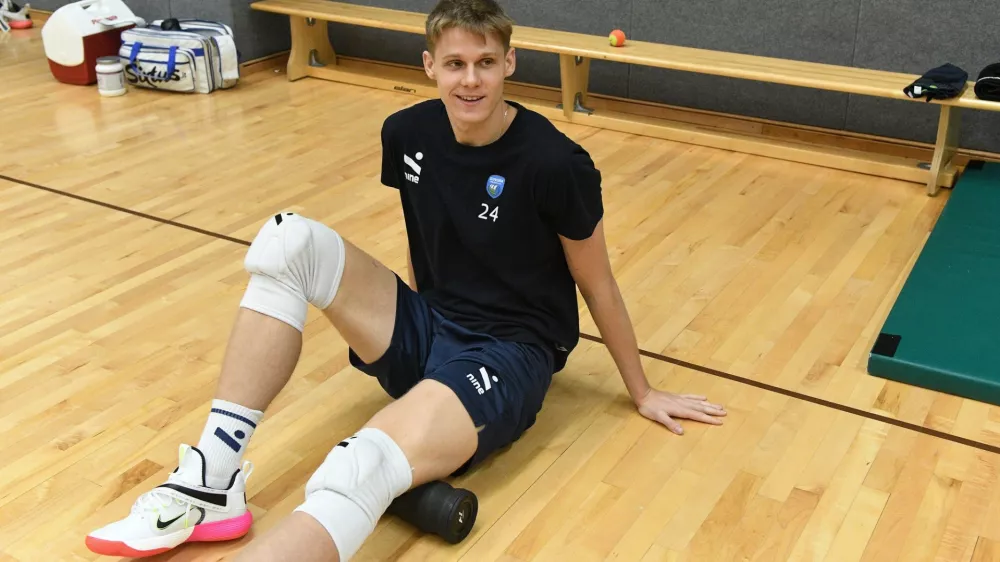 Nejc Najdič, odbojka