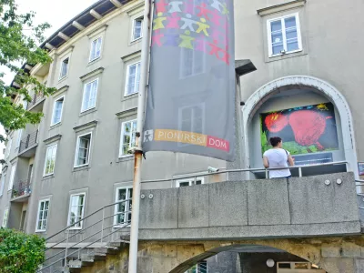 ﻿- ilustrativna fotografija- Pionirski dom v Ljubljani 2013 - Center za kulturo mladih - Vilharjeva cesta 11   //FOTO: Tomaž Zajelšnik