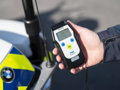 prometni nadzorpolicija - simbolična fotografijaprometna policijavarnost v prometupolicija na motorjihmotoristična policijaprehitri voznikiavtocestna policijaalkotestalkohol v prometu08.04.2025 Policijski nadzor, počivališče PovodjeFOTO: Nik Erik Neubauer