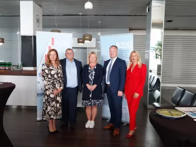 Martina Strašek, Matej Knaus, vodja flote Alenka Klemen, komercialni direktor Slaven Žabo in Anamarija Jurinak. F Vesna Levičnik