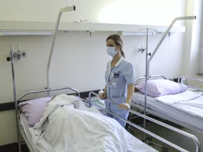 ﻿- 08.01.2019 - odprli začasni Oddelek za epidemije v drugem nadstropju Bolnice dr. Petra Držaja UKC Ljubljana - okužbe dihal – //FOTO: Jaka Gasar