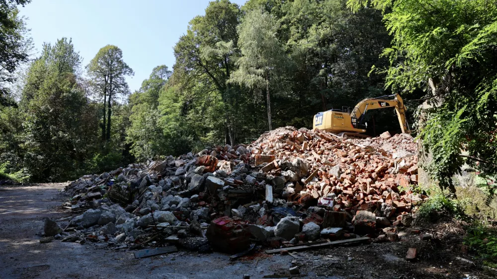 Bellvue Tivoli, rušenje