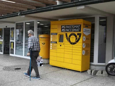 27.5.2025 - Paketomat - Pošta SlovenijeFoto: Luka Cjuha