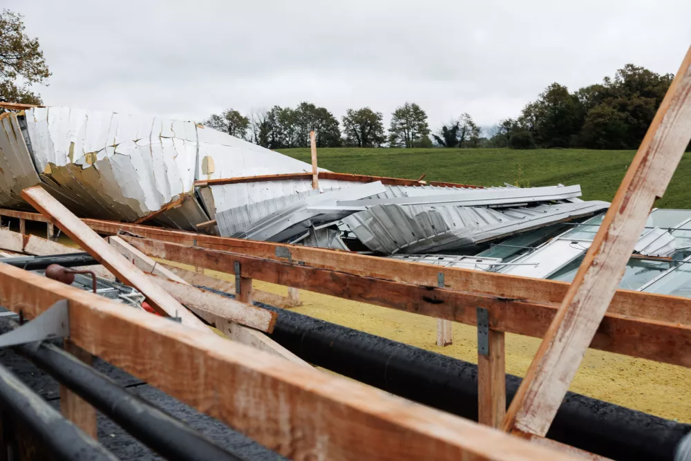 Novo mesto, Solski center Novo mesto. Ogled skode po neurju v Novem mestu.