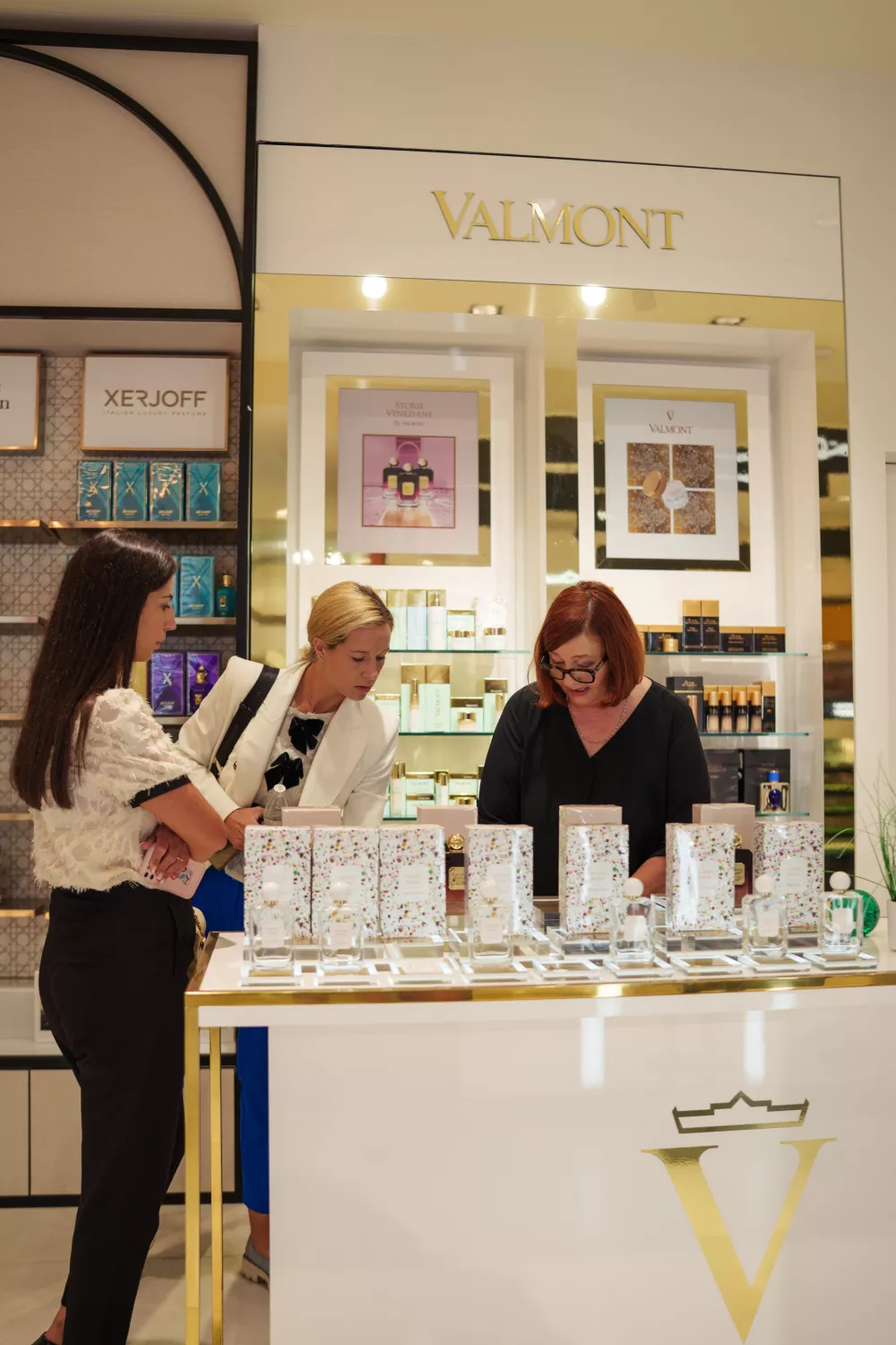 Prenovljena ponudba vključuje kombinacijo dobro znanih ter popolnoma novih modnih znamk. Foto: nama