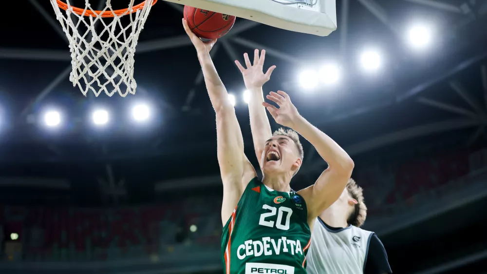 Miha Cerkvenik in action during preseason friendly match between Cedevita Olimpija and Cedevita Zagreb in Ljubljana, Slovenia on September 12, 2025. Photo: Filip Barbalic