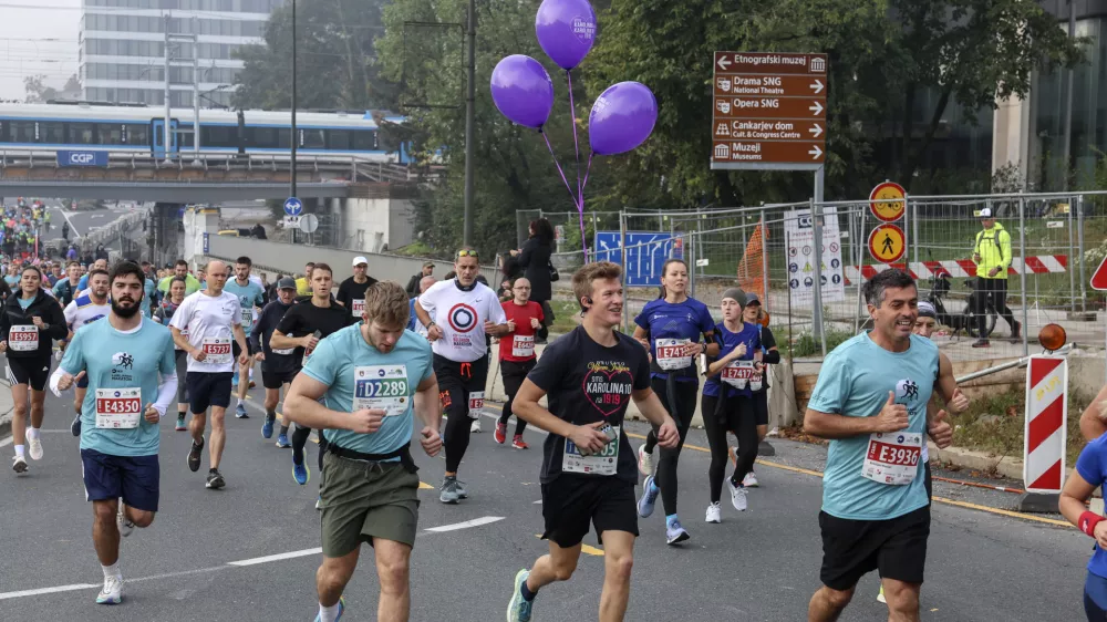 - 20.10.2024 - 28. Ljubljanski maraton - 24 tisoč tekačev - največji športno-rekreativni dogodek v državi //FOTO: Jaka Gasar