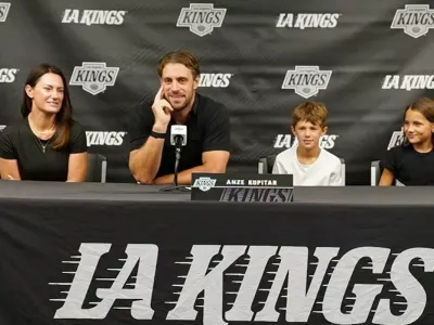 Anže Kopitar z družino.