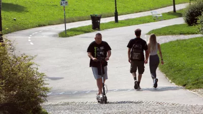 Ne le na ulicah, tudi v Tivoliju vedno več težav z električnimi skiroji