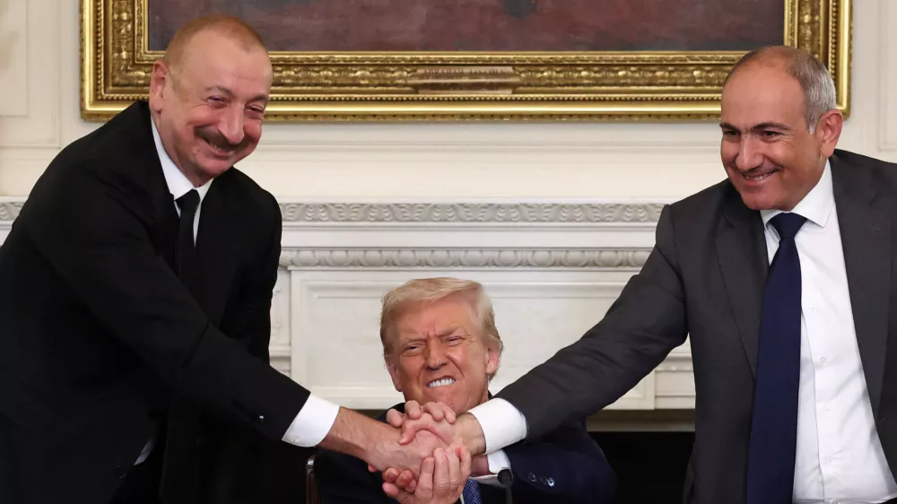 Med optimizmom in številnimi izzivi mirovnega dogovora