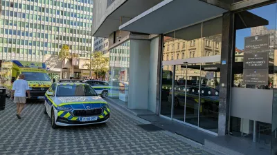 Ljubljana, okrožno sodišče, okrožno tožilstvo, policija, reševalci. Foto: bralec