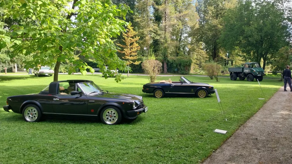 Avtomobilska eleganca s pridihom zgodovine