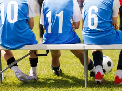 Pred prihodom so jih naučili, kako se morajo kot športniki vesti. / Foto: Istock