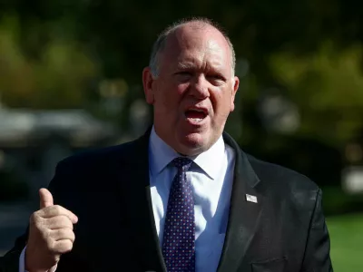 FILE PHOTO: Tom Homan, U.S. President Donald Trump's border czar, speaks to the media outside the White House in Washington, U.S., September 9, 2025. REUTERS/Evelyn Hockstein/File Photo