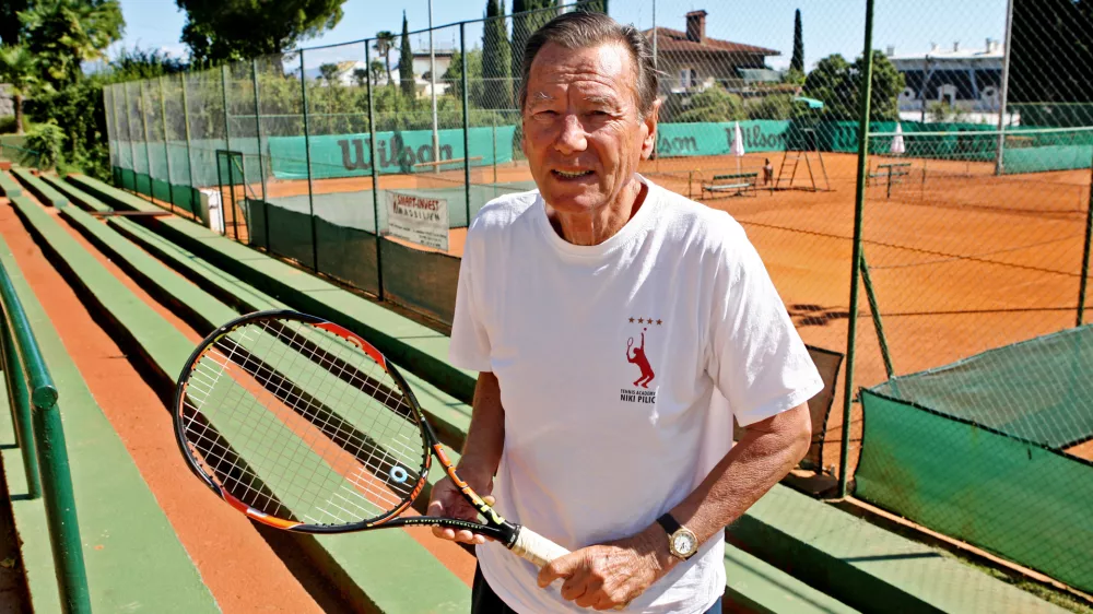 Umrl legendarni Nikola Pilić