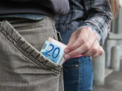 V središču Ljubljane: Specializirani za tatvine, tudi tujci kradejo tujcem