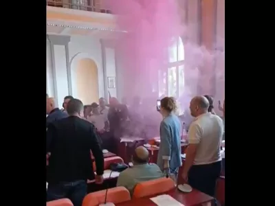 Zaječar, štala, dimna bomba. Vir: X, zajem zaslona