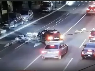 Bizarna prometna nesreča v Beogradu.