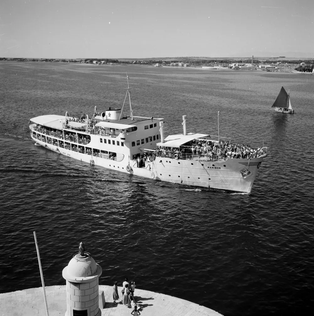 ladja Maribor Jadrolinija / Foto: Hrvaški Državni Arhiv