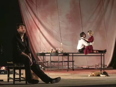 Dušan Jovanović: Osvoboditev Skopja, režija Luka Marcen, SNG Drama Ljubljana 2025