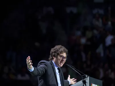 ZDA napovedale reševanje Mileia z 20 milijardami pomoči