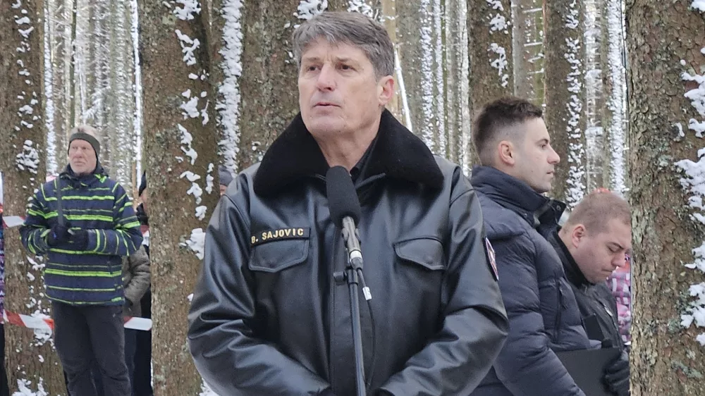 Osankarica, Spomenik pri Treh zebljih.Slovesnost ob 82. obletnici padca Pohorskega bataljona, na kateri je bil osrednji govornik minister za obrambo Borut Sajovic.