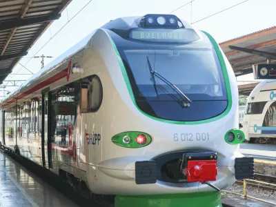 29.09.2025., Zagreb - Glavni kolodvor. Potpredsjednik Vlade i ministar mora, prometa i infrastrukture Oleg Butkovic sudjelovao je na pustanju u promet prvog baterijskog vlaka. Pustanje u promet novog vlaka obiljezeno je redovnom voznjom na relaciji Zagreb – Vrbovec – Bjelovar. Photo: Sanjin Strukic/PIXSELL