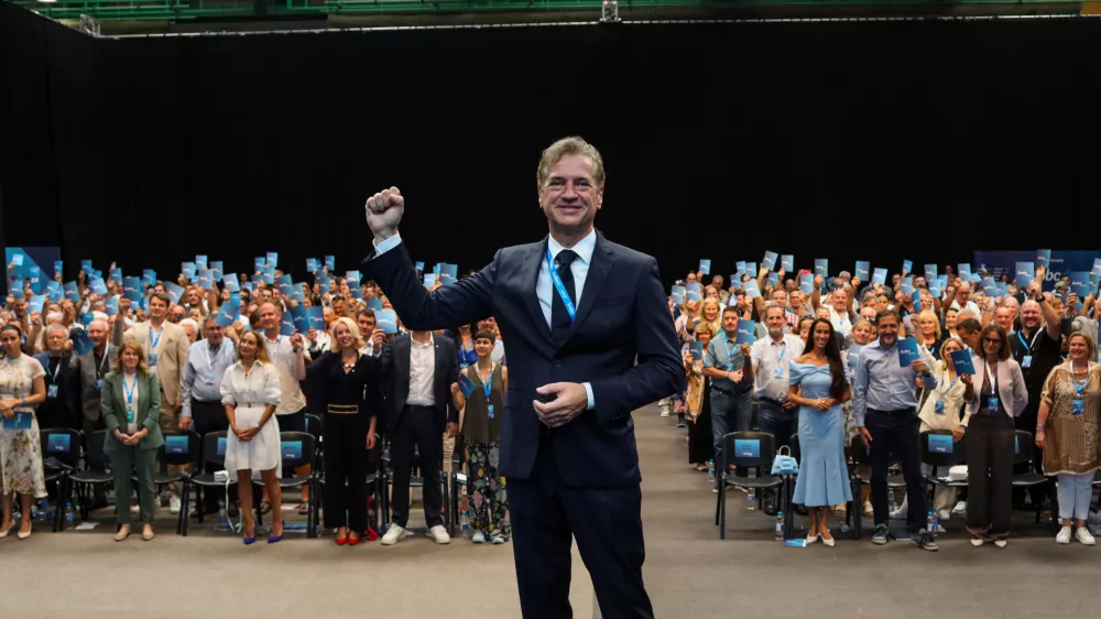 - Dr. Robert Golob, Predsednik stranke in Predsedni Vlade RS,- 19.09.2025. - 5. Kongres Gibanja Svoboda v Kopru.//FOTO: Bojan Velikonja