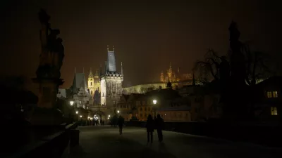 ﻿Ilustrativna fotografija, Praga, Karlov most//FOTO: Bojan Velikonja