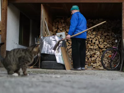 - Drva za ogrevanje. - 05.02.2024. Ogrevanje v Sloveniji.//FOTO: Bojan Velikonja / Foto: Bojan Velikonja