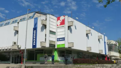 Kočevsko Namo bodo v letu in pol prenovili ter v njej med drugim uredili okoli 40 stanovanj. F Dragana Stanković