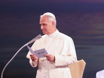 01 October 2025, Italy, Castel Gandolfo: Pope Leo XIV speaks during the international conference "Raising Hope for Climate Justice" at the Mariapolis Center in Castel Gandolfo. Photo: Marco Iacobucci/IPA via ZUMA Press/dpa / Foto: Marco Iacobucci