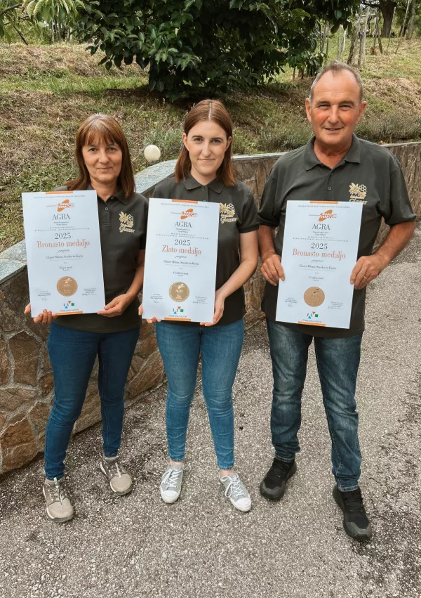 Družina Glazer, Stanka, Karin in Miran / Foto: Osebni Arhiv